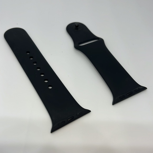 Apple Midnight Sport Band-Regular - Picture 6 of 7